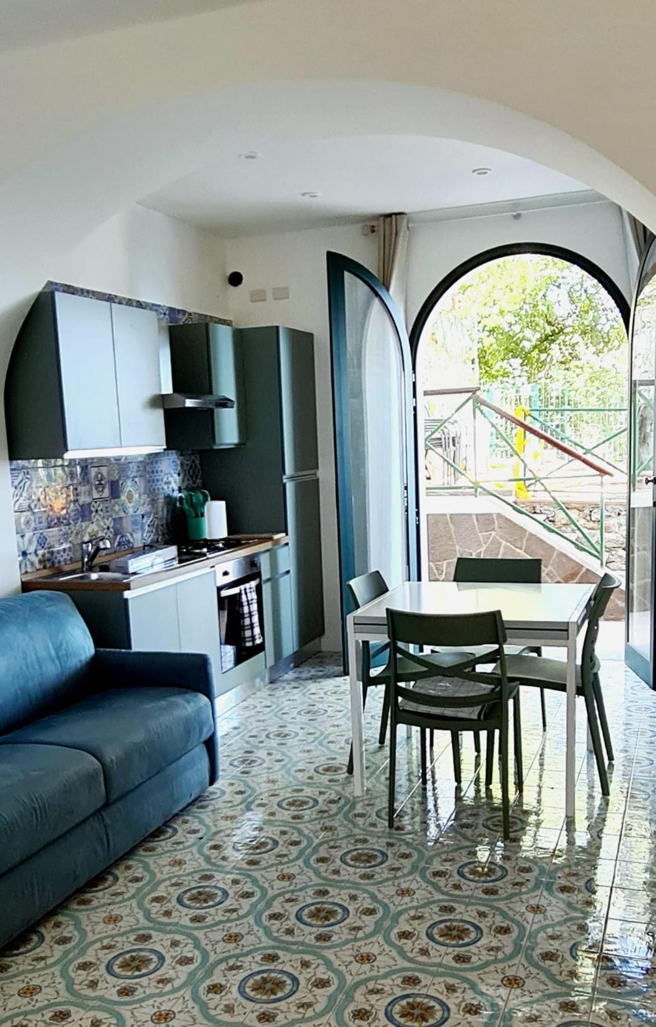 Blu Costiera Apartment *